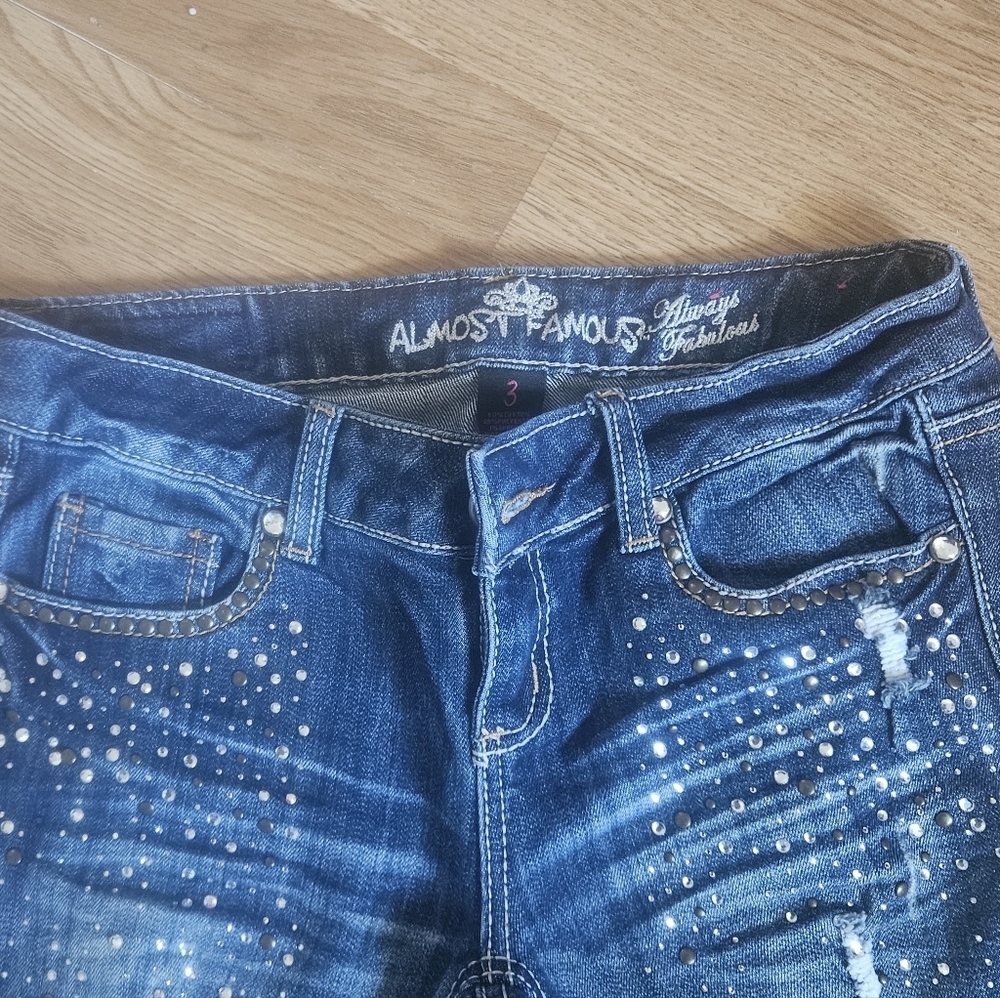 ALMOST FAMOUS  Distressed SKINNY JEANS studded